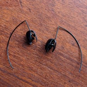 Black Hanging Flower Earrings